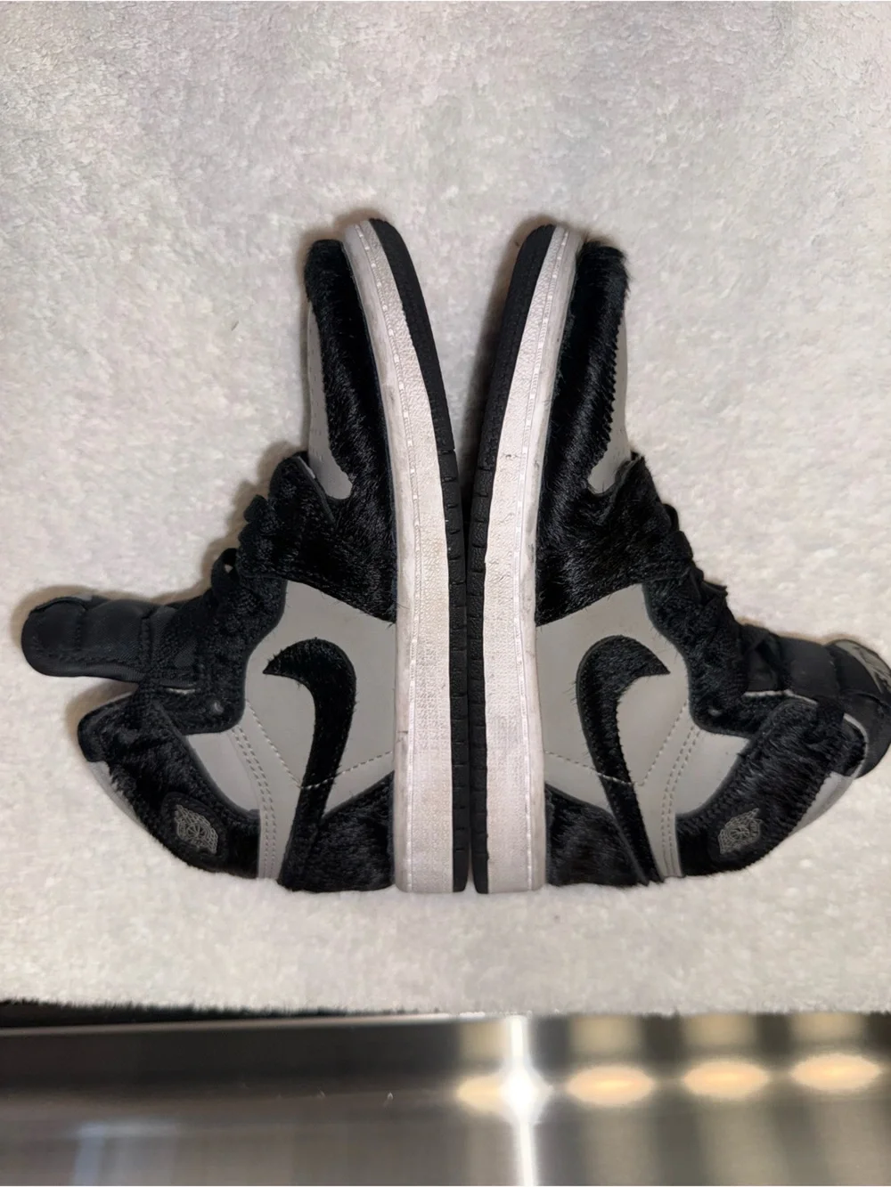 Nike Air Jordan 1 Retro High Black Medium Grey‎ Sneakers Size 12C